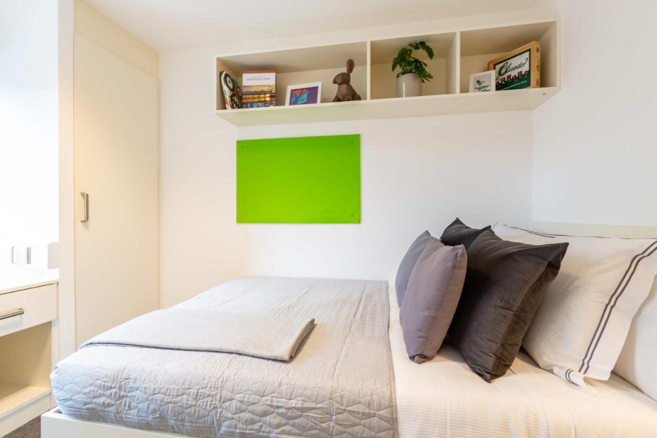 Ensuite Bedrooms With Shared Kitchen At Hollingbury House In Hove Exteriér fotografie